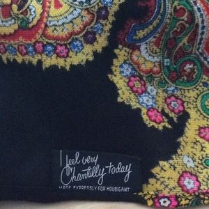 Gorgeous TriangleShawl/Scarf Like New!!!